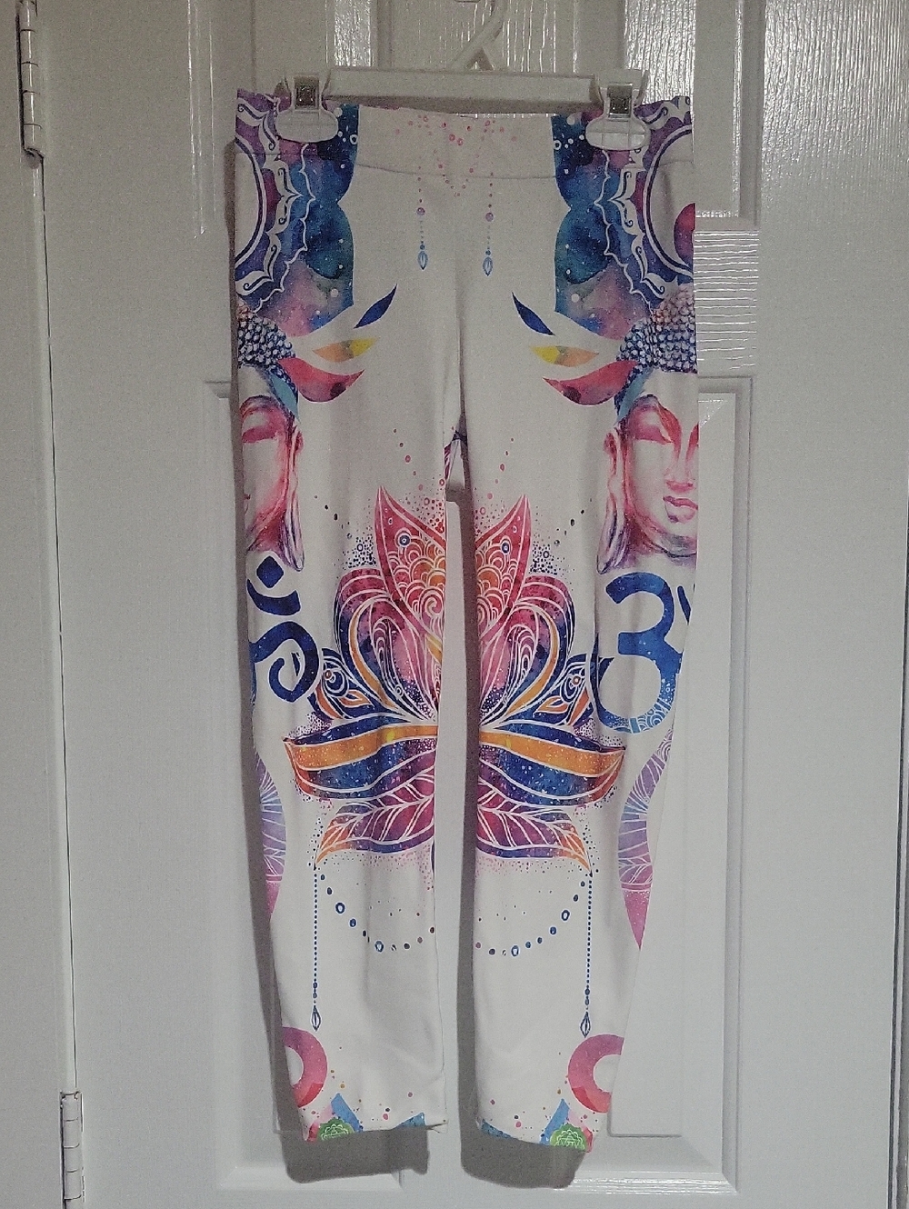 Gear Bunch White Lotus Print Yoga Leggings with Multicolor Spiritual Motif